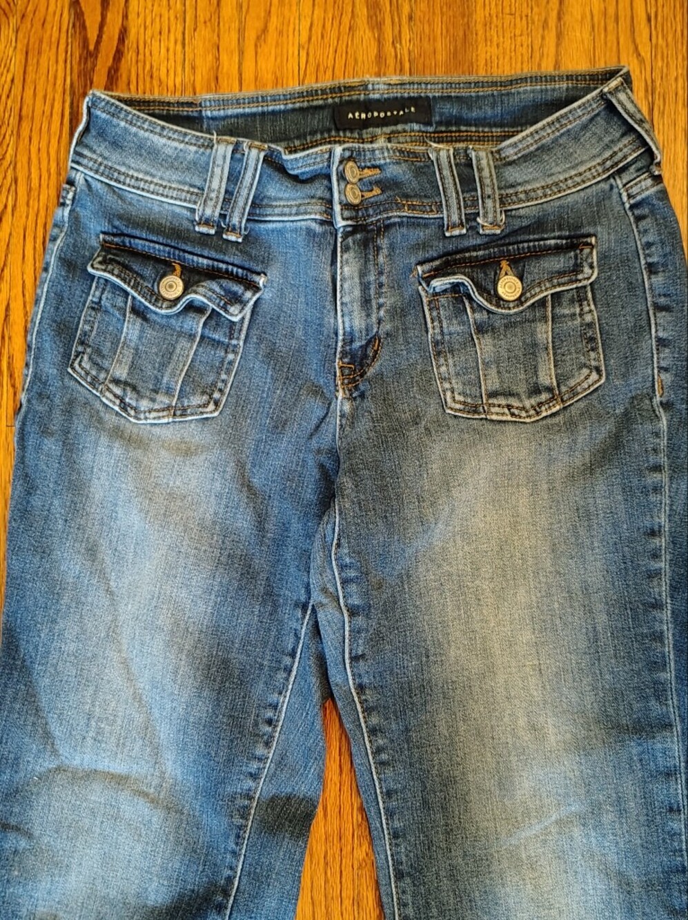 Aeropostale Low Rise Flare Jeans - Picture 3 of 6